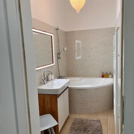 Stylish Flat In Centre * Братислава