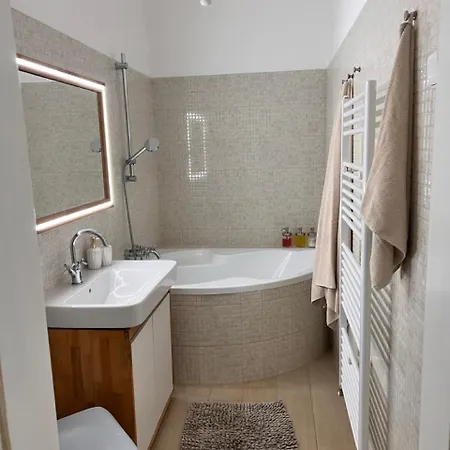 Stylish Flat In Centre Bratislava