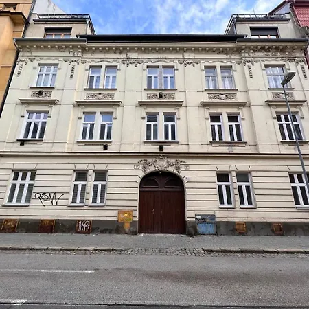 Lägenhet Stylish Flat In Centre Bratislava